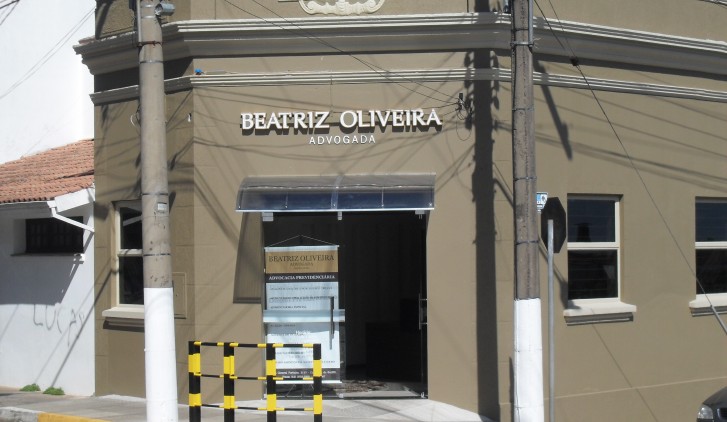 Advogada Beatriz Oliveira 